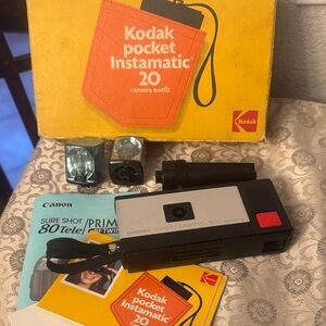 Kodak Instamatic 20 Camera with Black and Silver Finish